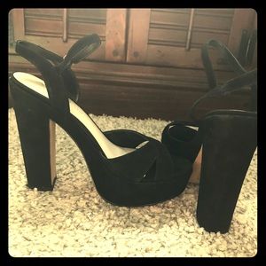 Aldo black sz 6.5 block heel platform sandal